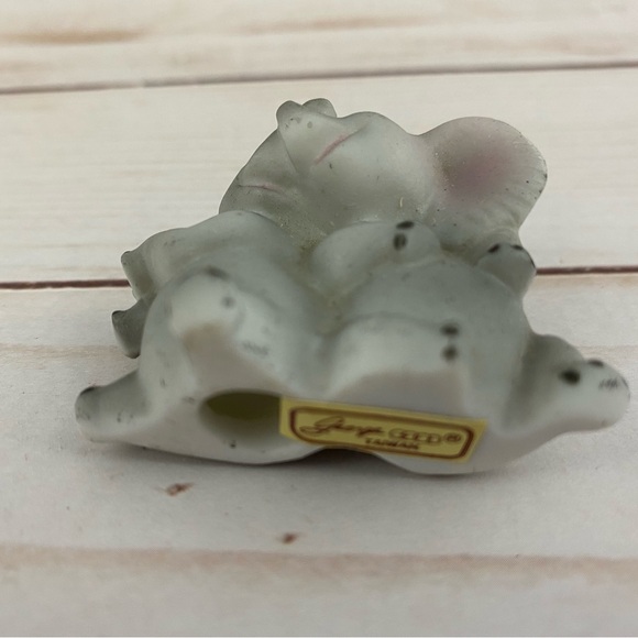 Vintage George Good Porcelain Elephants Mini Figurine 1.5" Taiwan - Picture 5 of 6